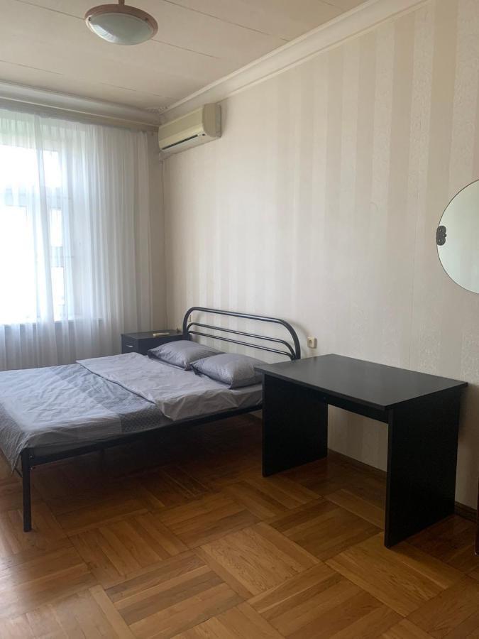 Ferienwohnung Цум Пассаж Яворницького 55 Dnipro Exterior foto