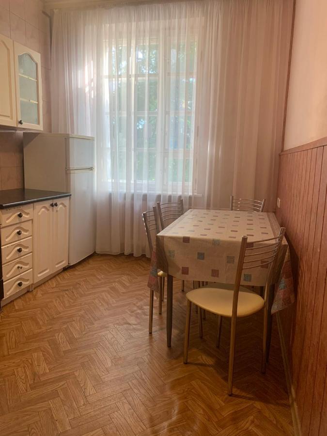 Ferienwohnung Цум Пассаж Яворницького 55 Dnipro Exterior foto