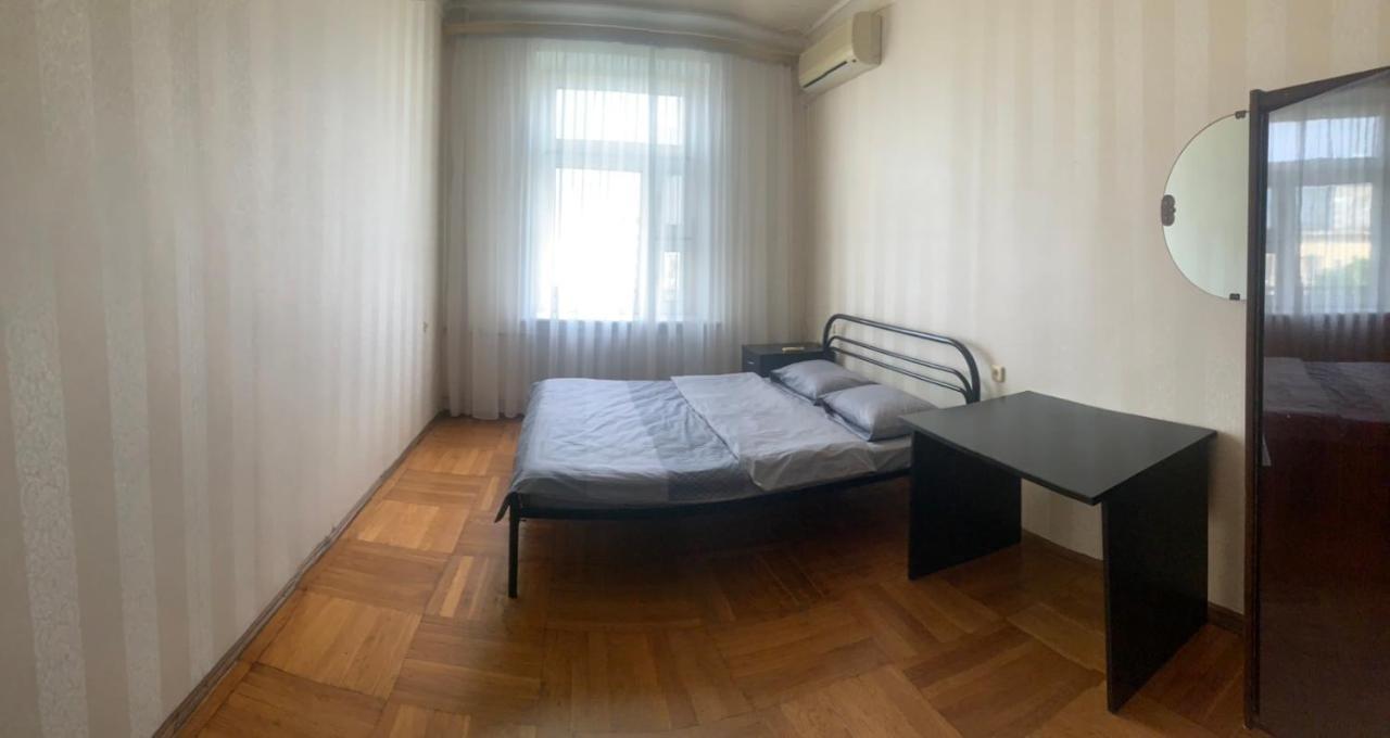 Ferienwohnung Цум Пассаж Яворницького 55 Dnipro Exterior foto
